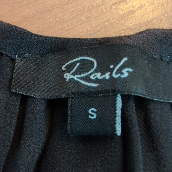 Rails Indi Umber Leopard Black and Brown Animal Print Long-Sleeve Peasant Blouse - Picture 8 of 9